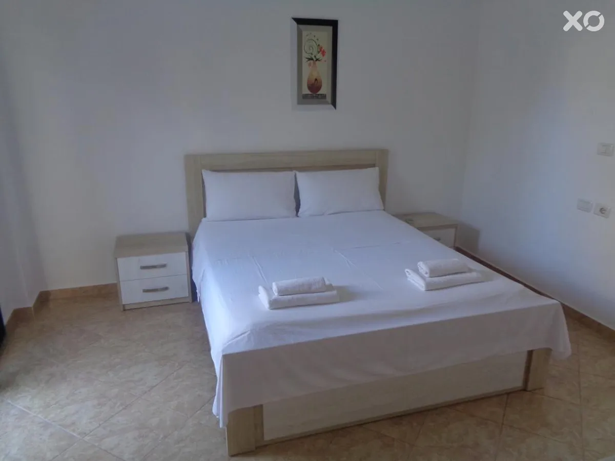 Vila White