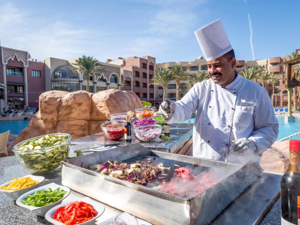 Sunny Days El Palacio