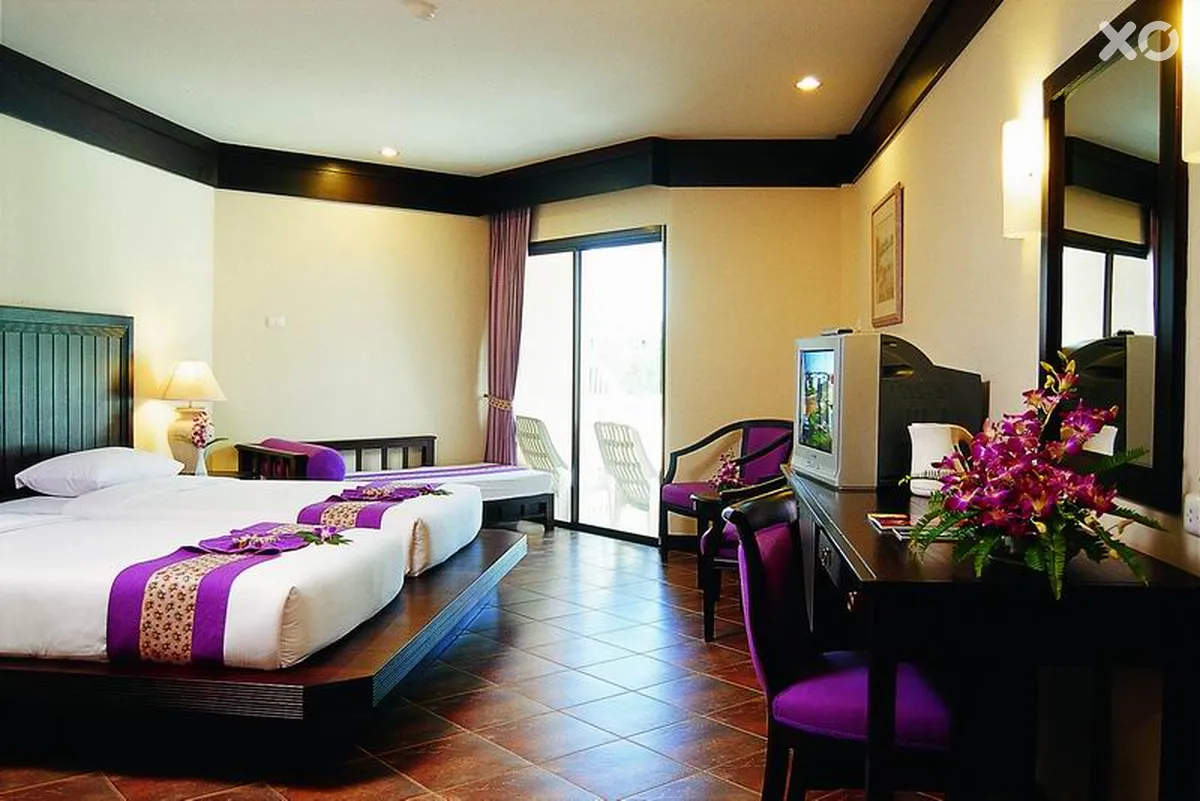 Kata Poolside Resort