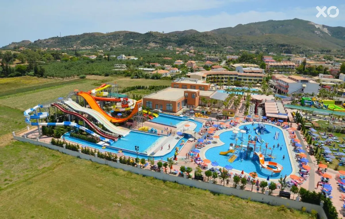 Caretta Beach Hotel & Waterpark