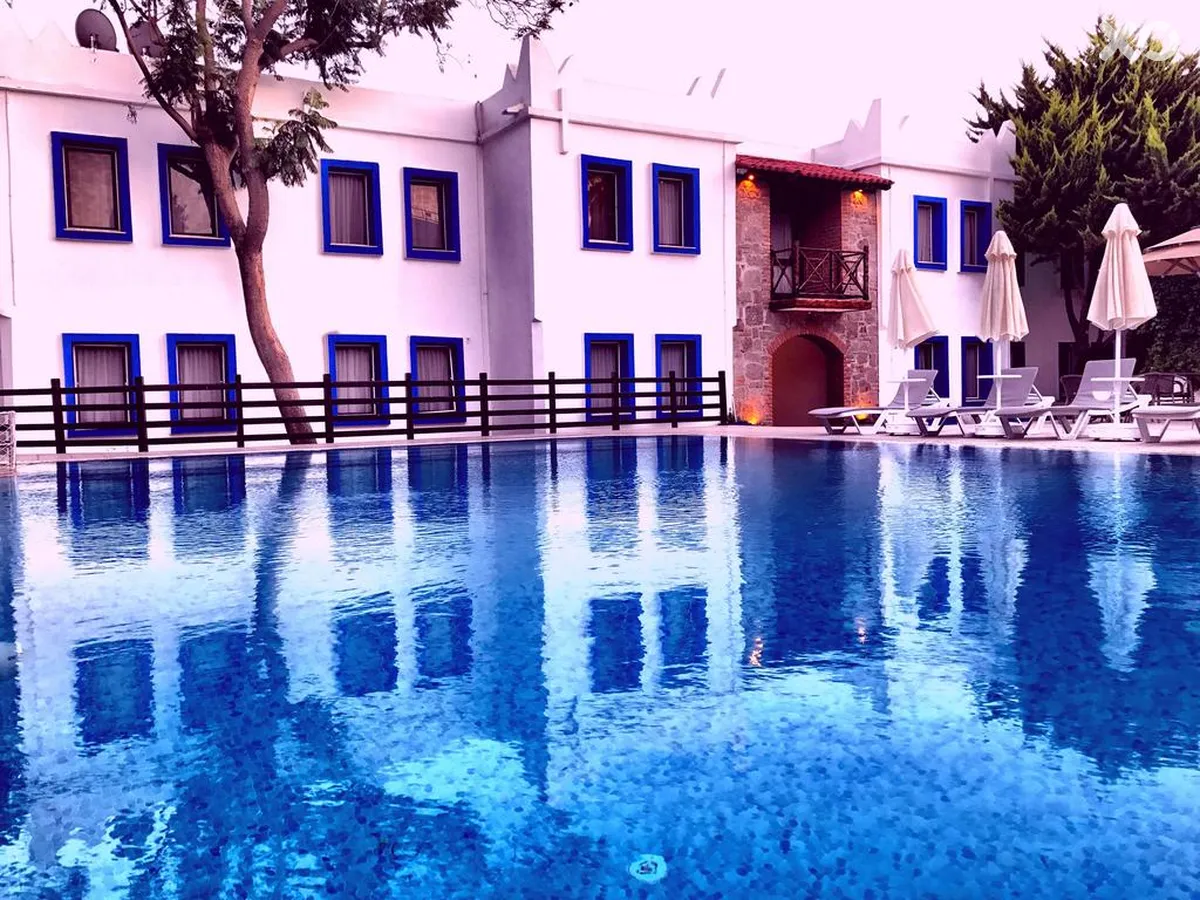Atrium Hotel