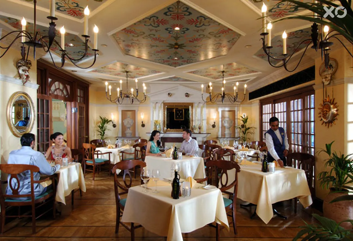 Jumeirah Beach Hotel & Beit Al Bahar Villas