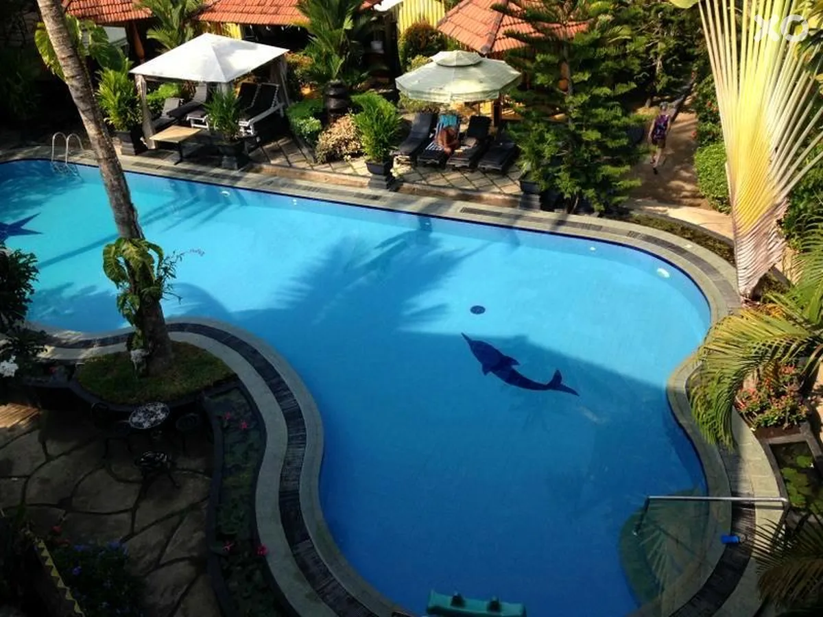 Flower Garden Hotel