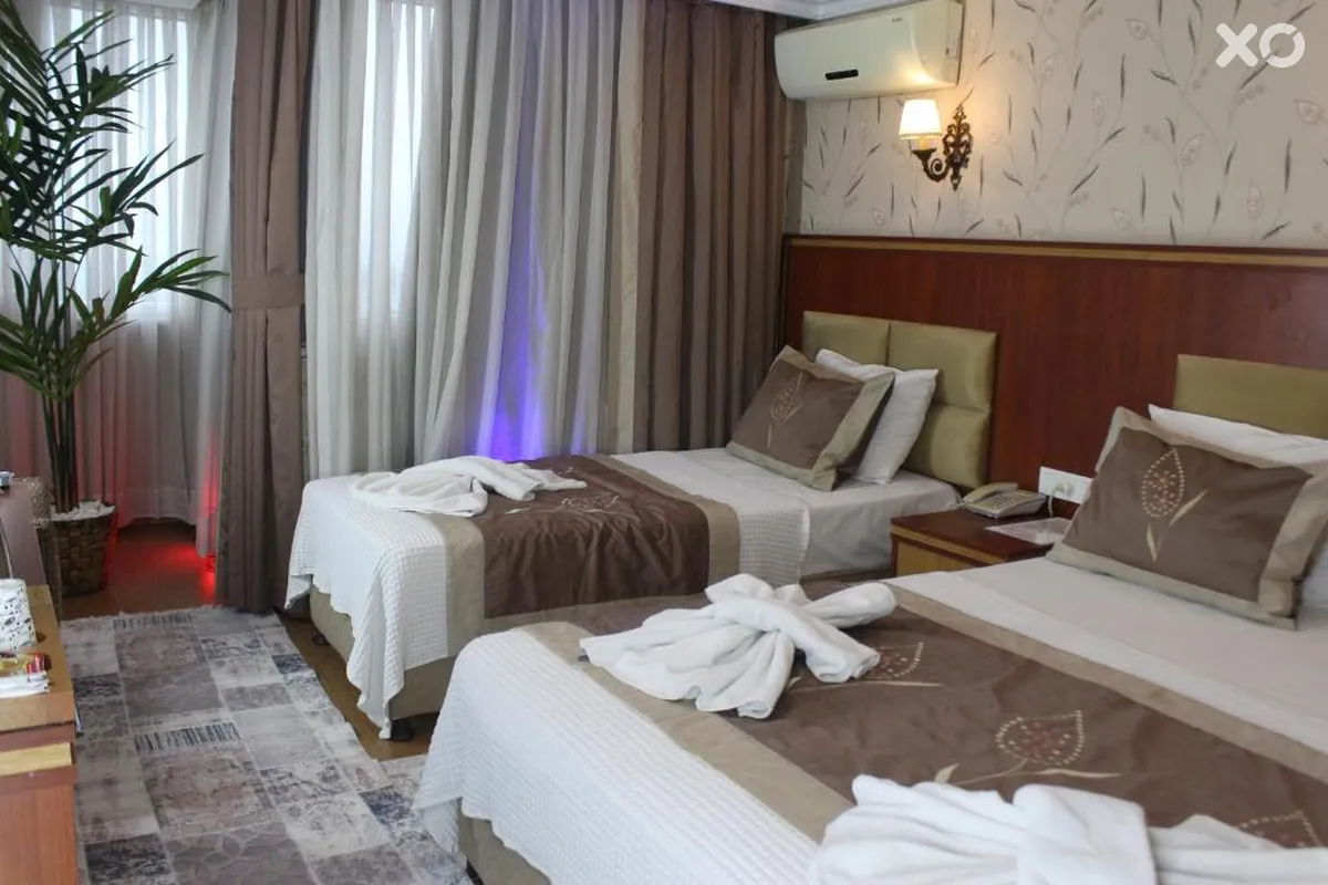 Hermanos Hotel