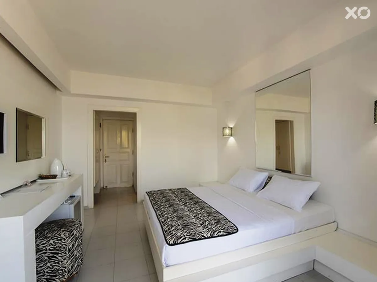 Casa Blanca Beach Hotel