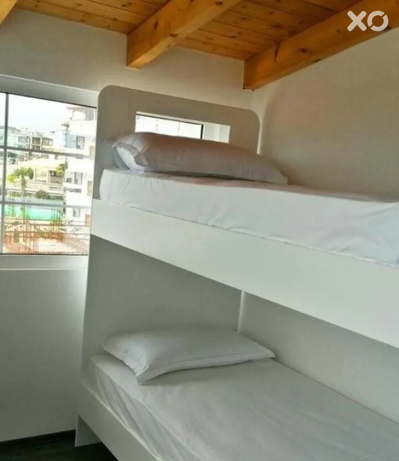 August Ksamil Villa