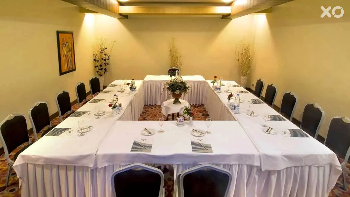 Royal Wings Hotel