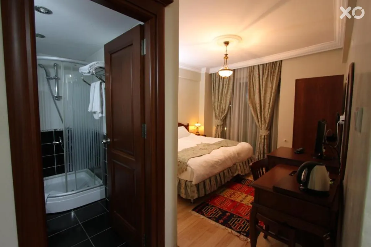 Basileus Hotel