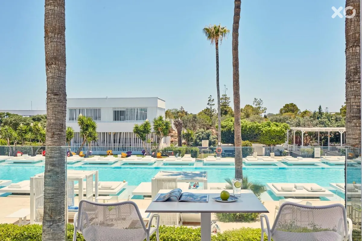So White Club Resort