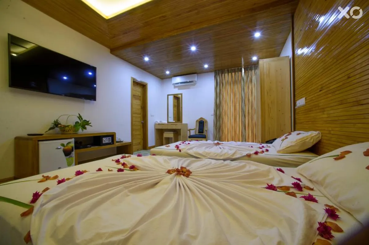 Perla Dhangethi