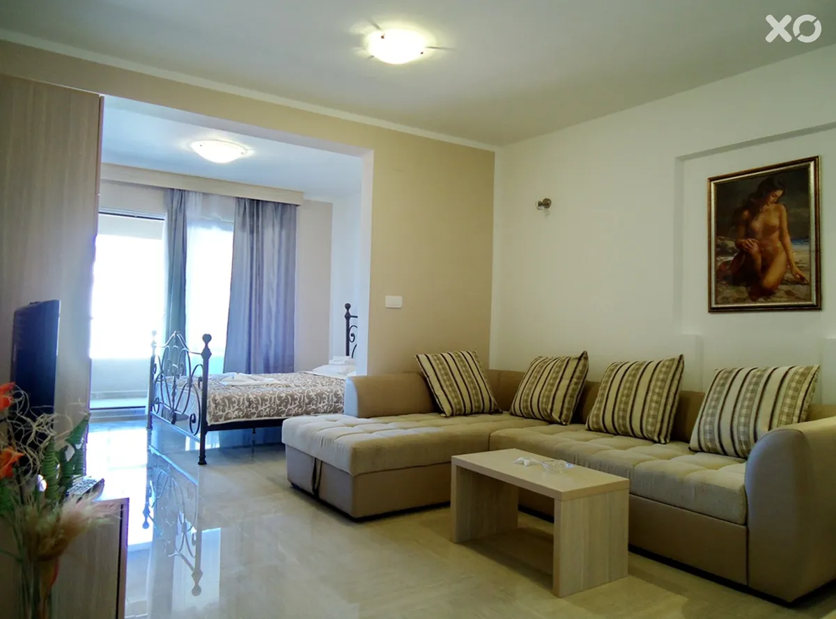 Aura Villa