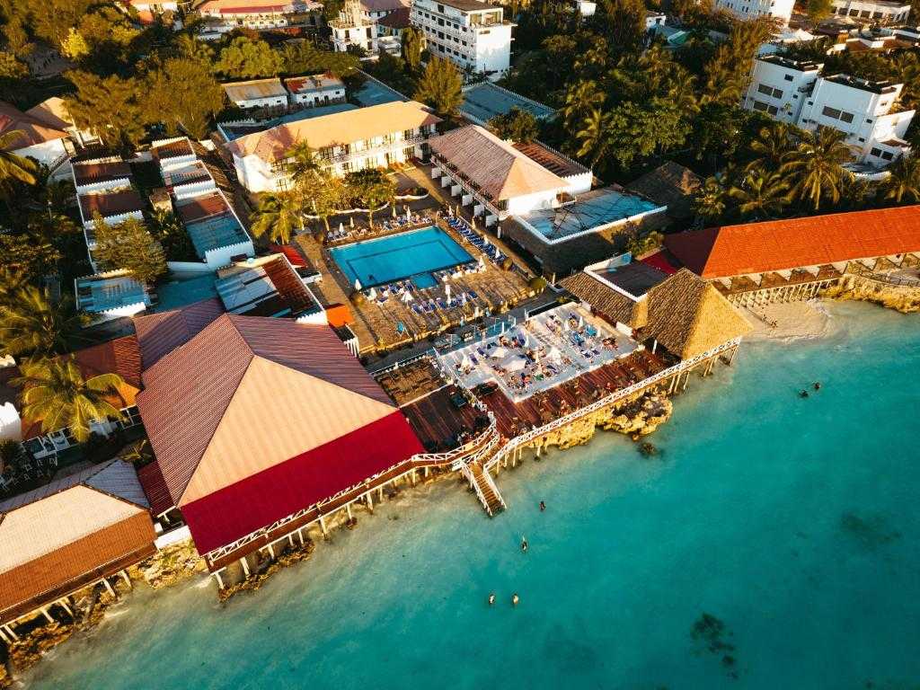 Танзанійське узбережжя для спокійних днів! Басейн, водні розваги та прогулянки уздовж пляжу