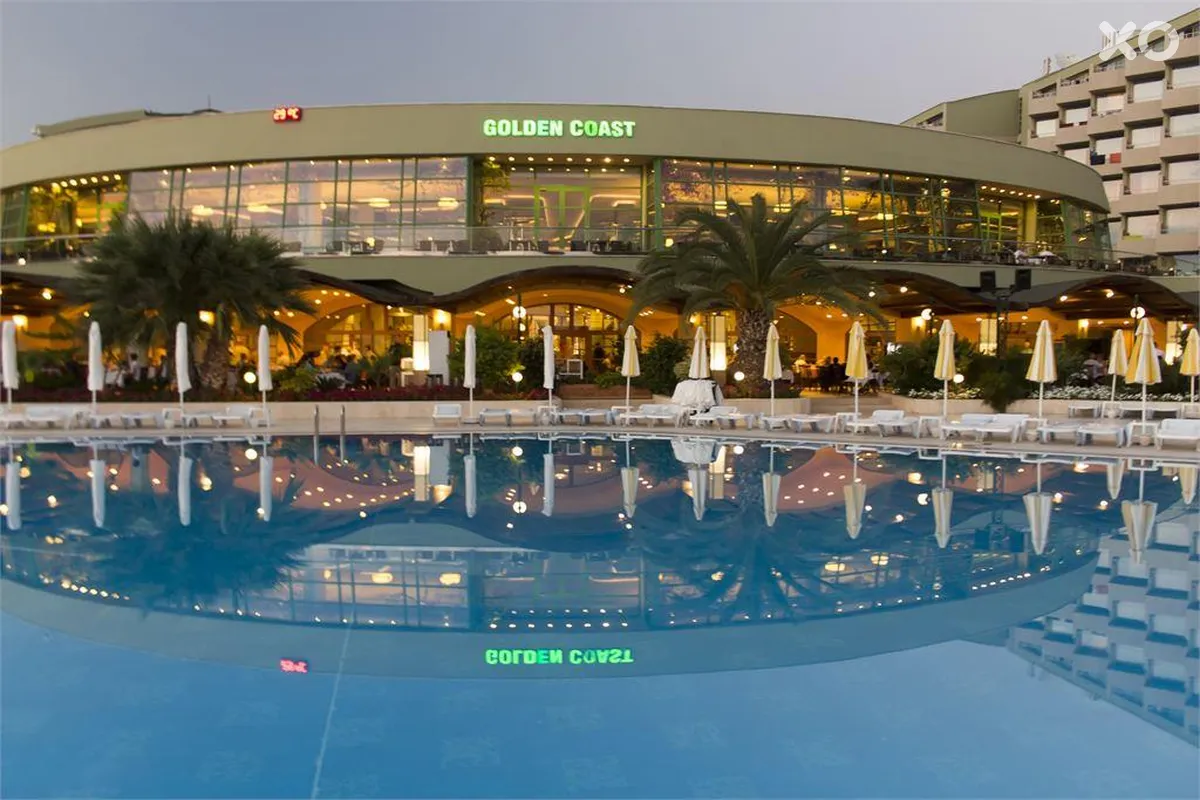 Vonresort Golden Coast Hotel