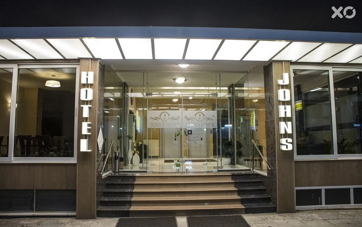 Johns Hotel