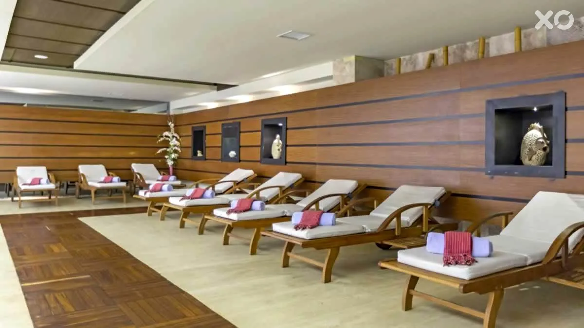 Royal Wings Hotel