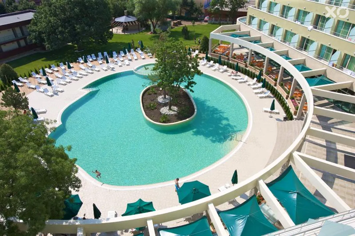 Jeravi Hotel