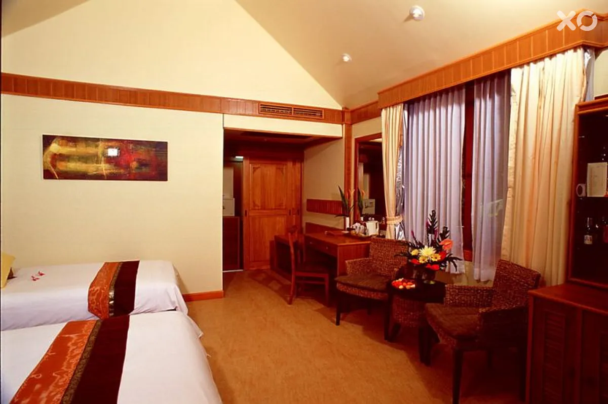 Paradise Beach Resort