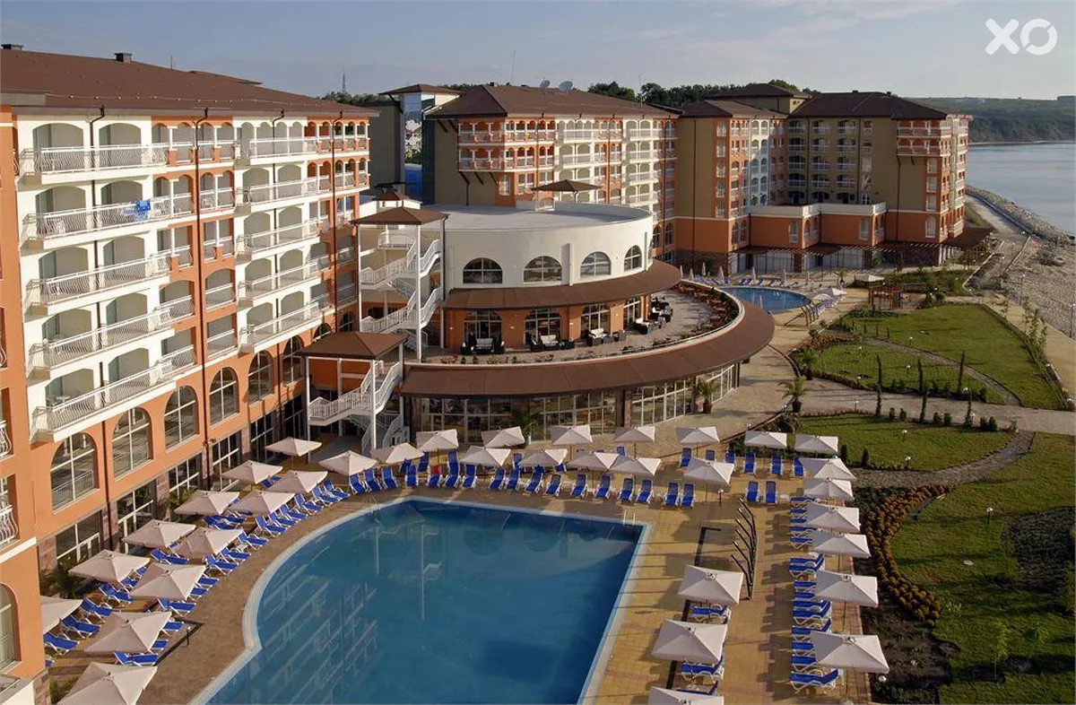 Sol Luna Bay Resort