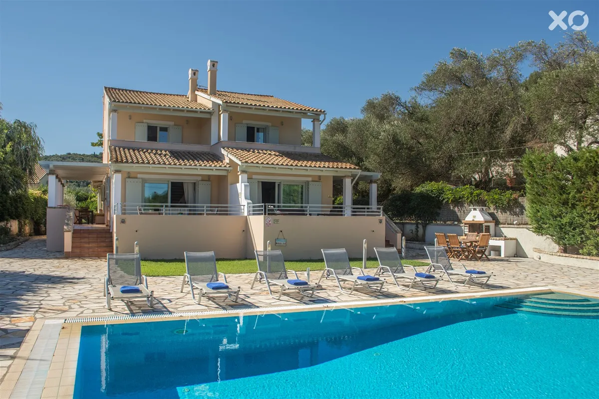 Avlaki Beachfront Villa