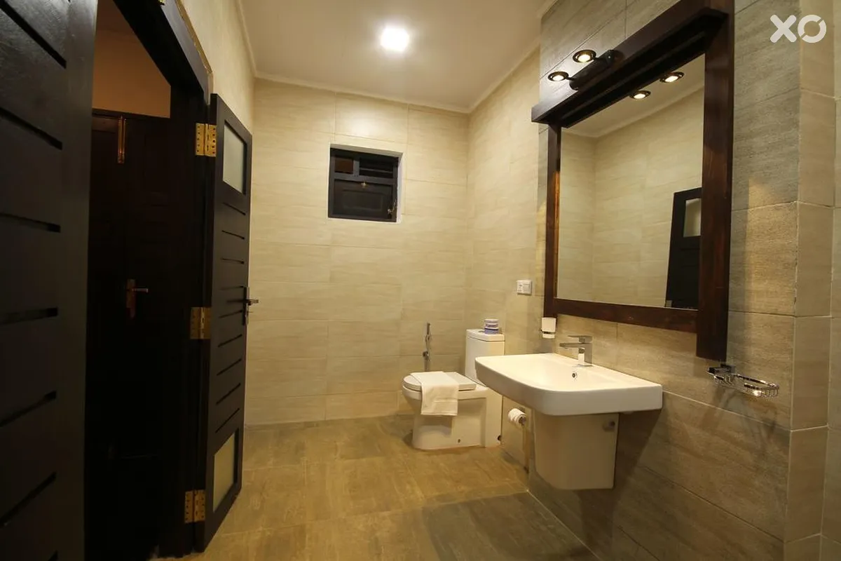 Saffron Hotel