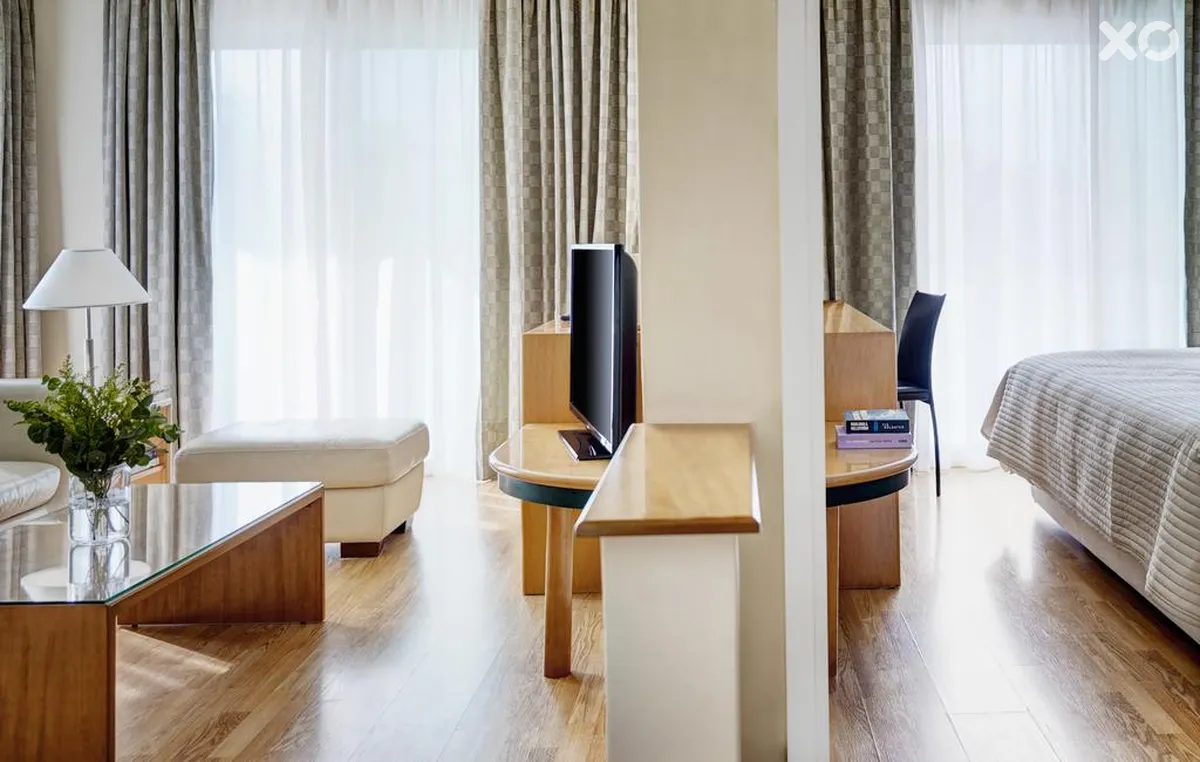 Blazer Suites Hotel