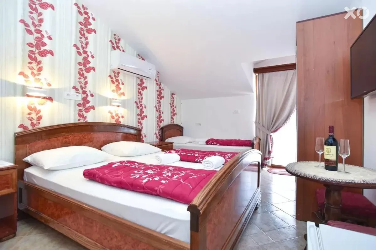 Grbalj Hotel
