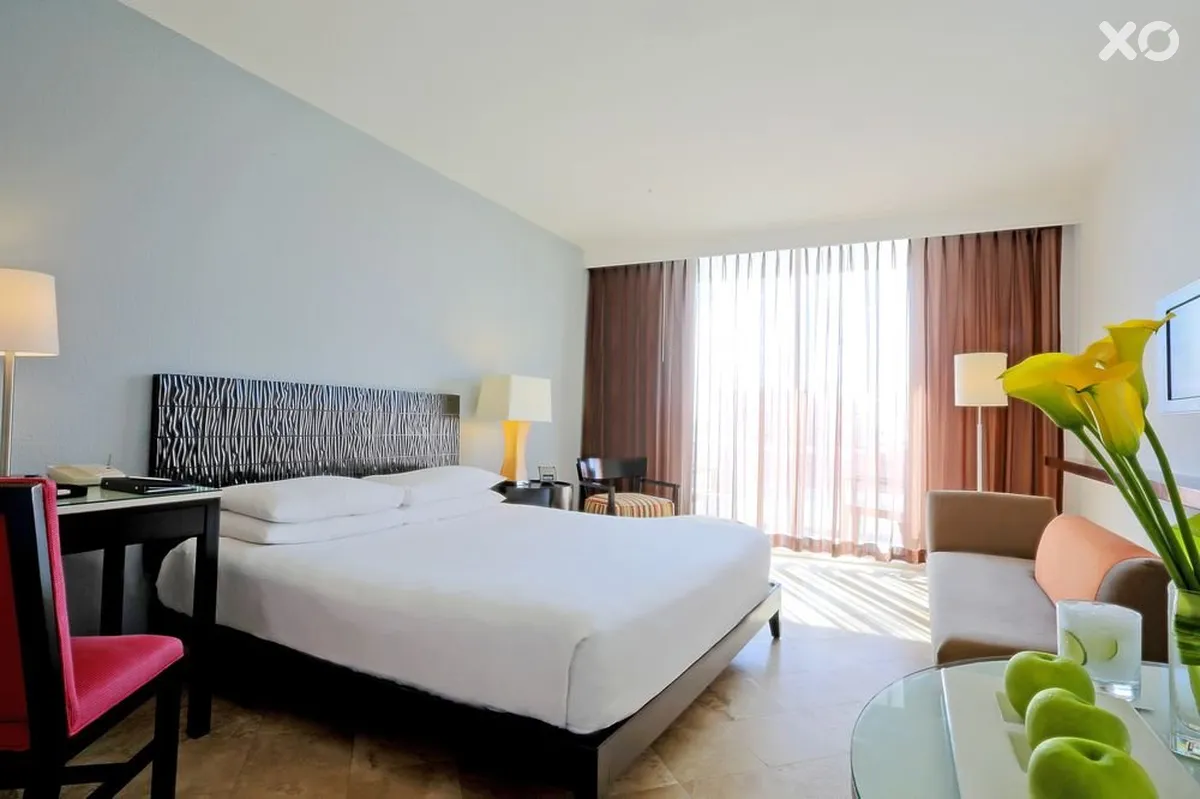Krystal Altitude Cancun