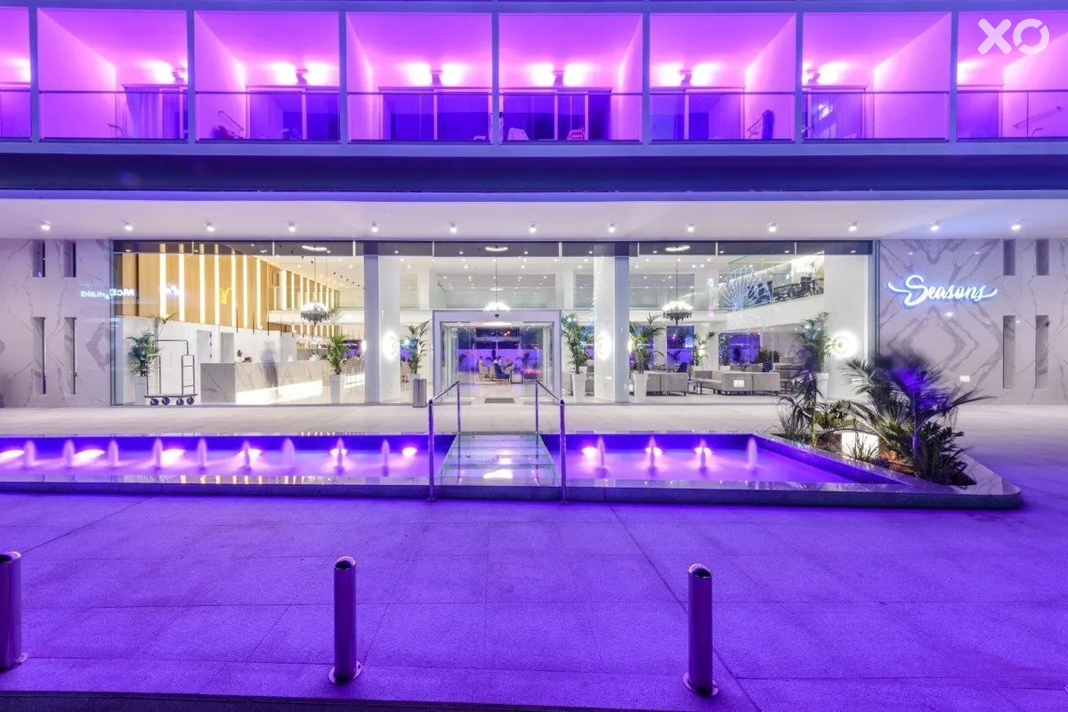 Seasons Tasia Maris Hotel
