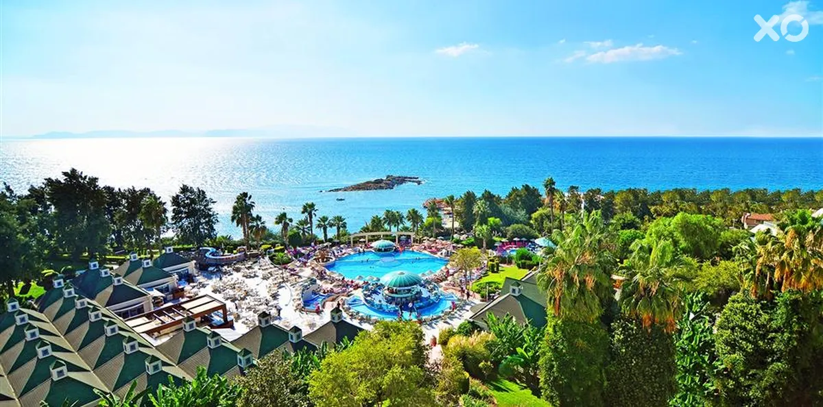 The Grand Blue Sky International Hotel