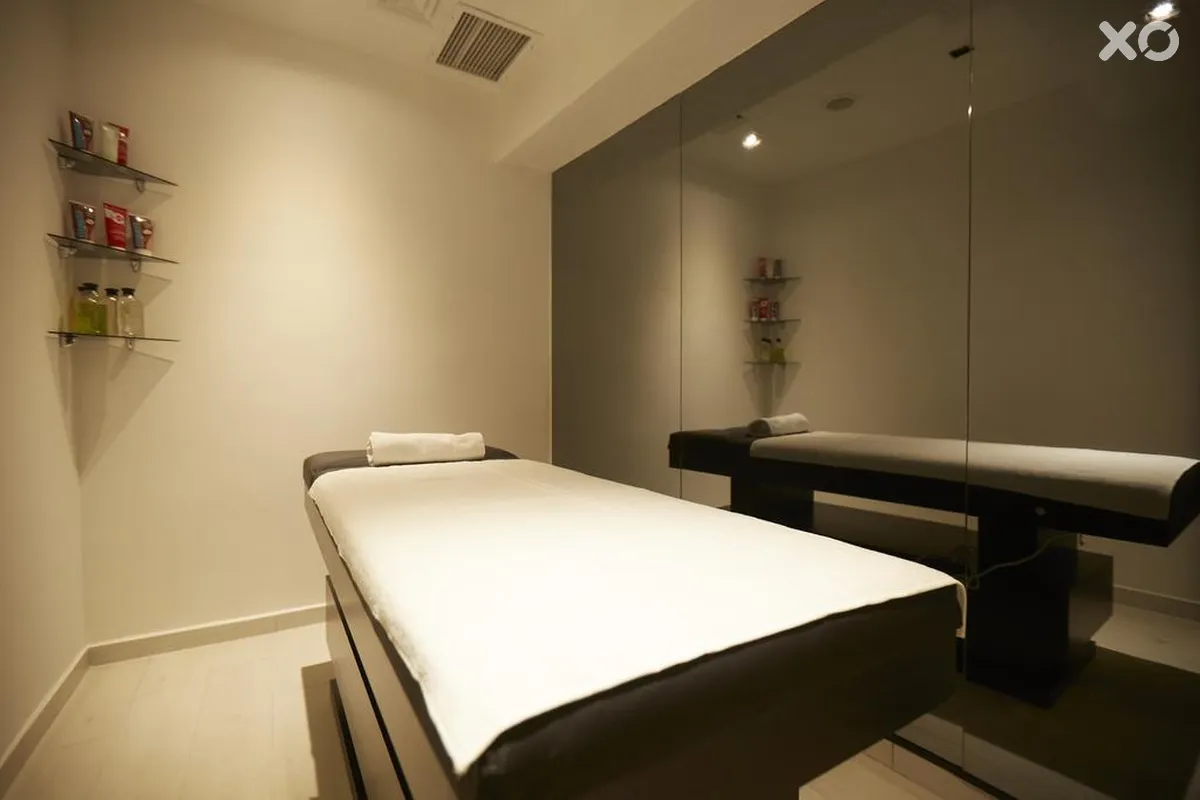 Ilkbal Deluxe Hotel