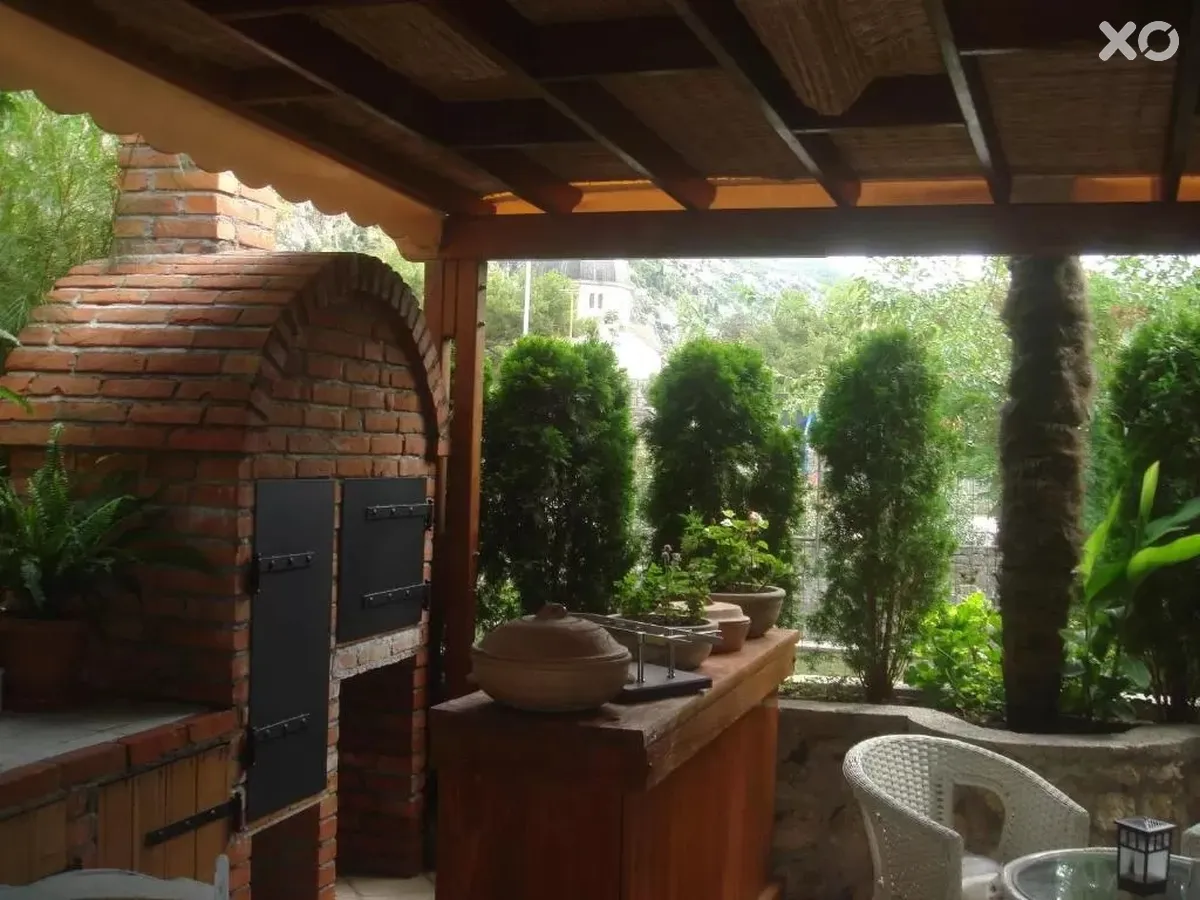 Tianis Apartments