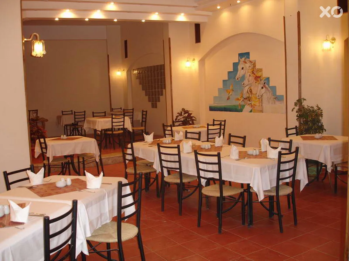 Golden Rose Hotel