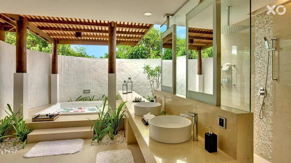 Hideaway Beach Resort & Spa