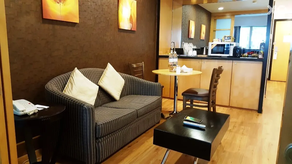 Savoy Suites Hotel Apartments
