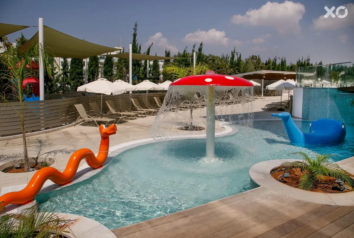 Asterias Beach Hotel