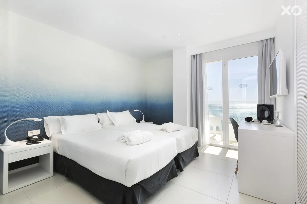 HM Tropical Hotel