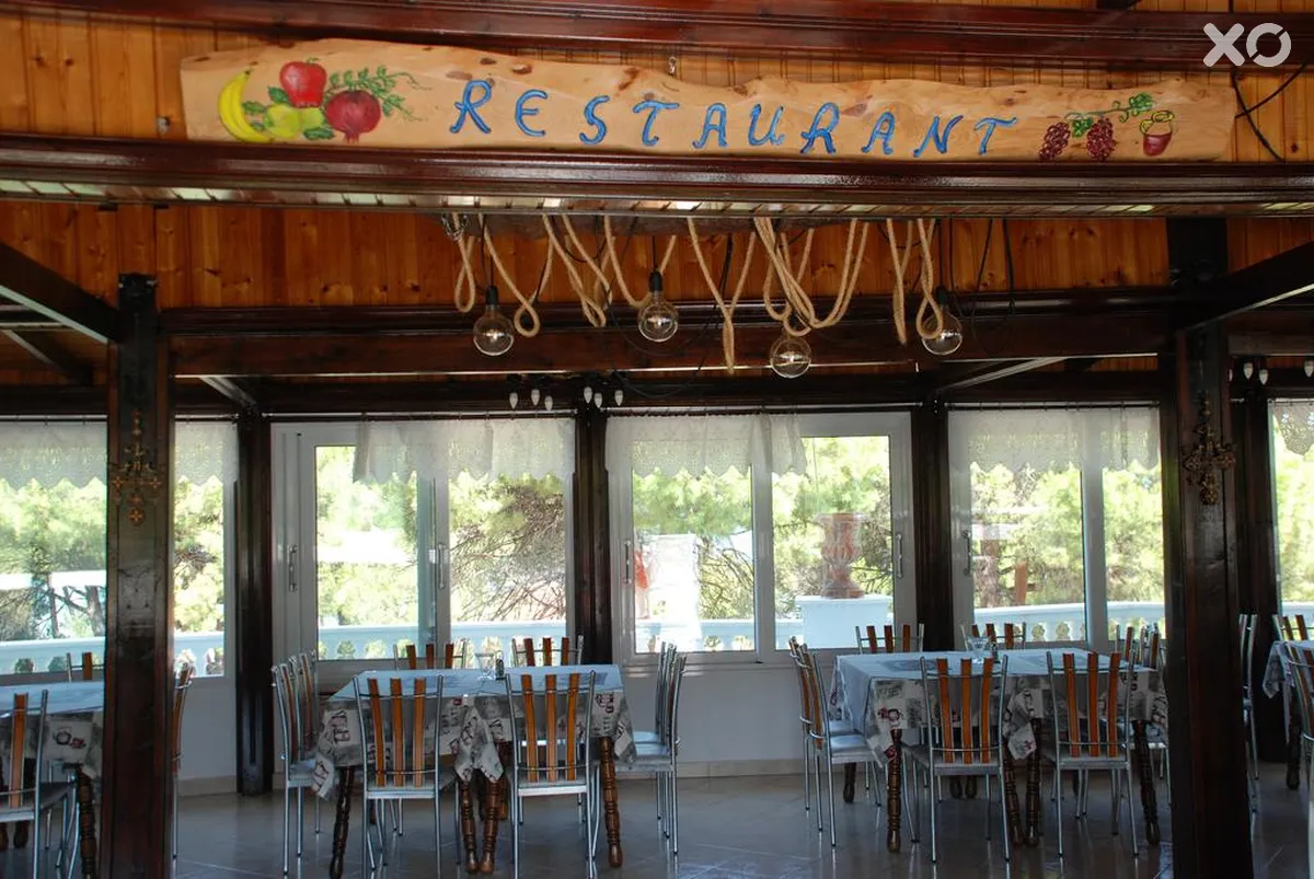 Diaporos Hotel