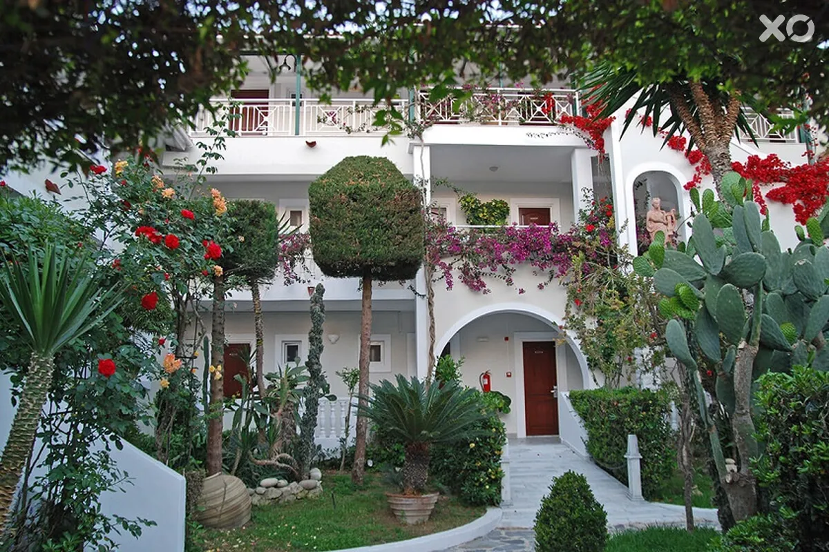 Louros Beach Hotel & Spa