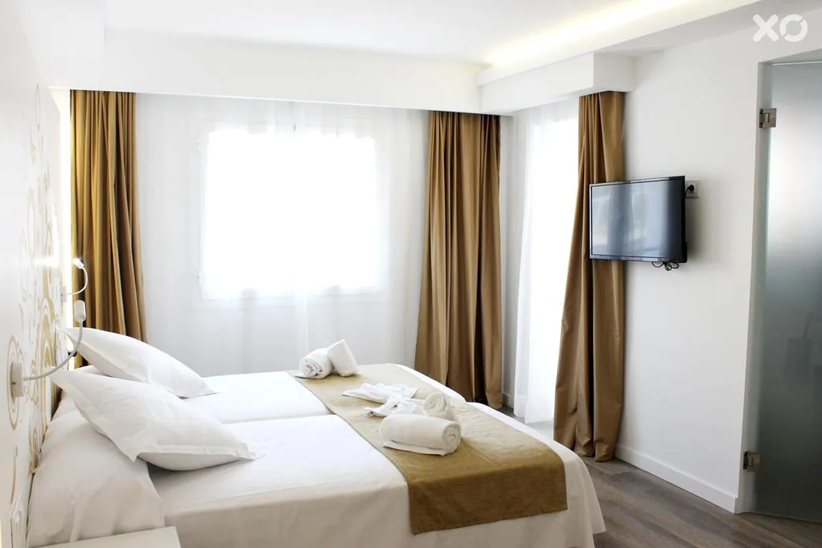 Triton Beach Hotel