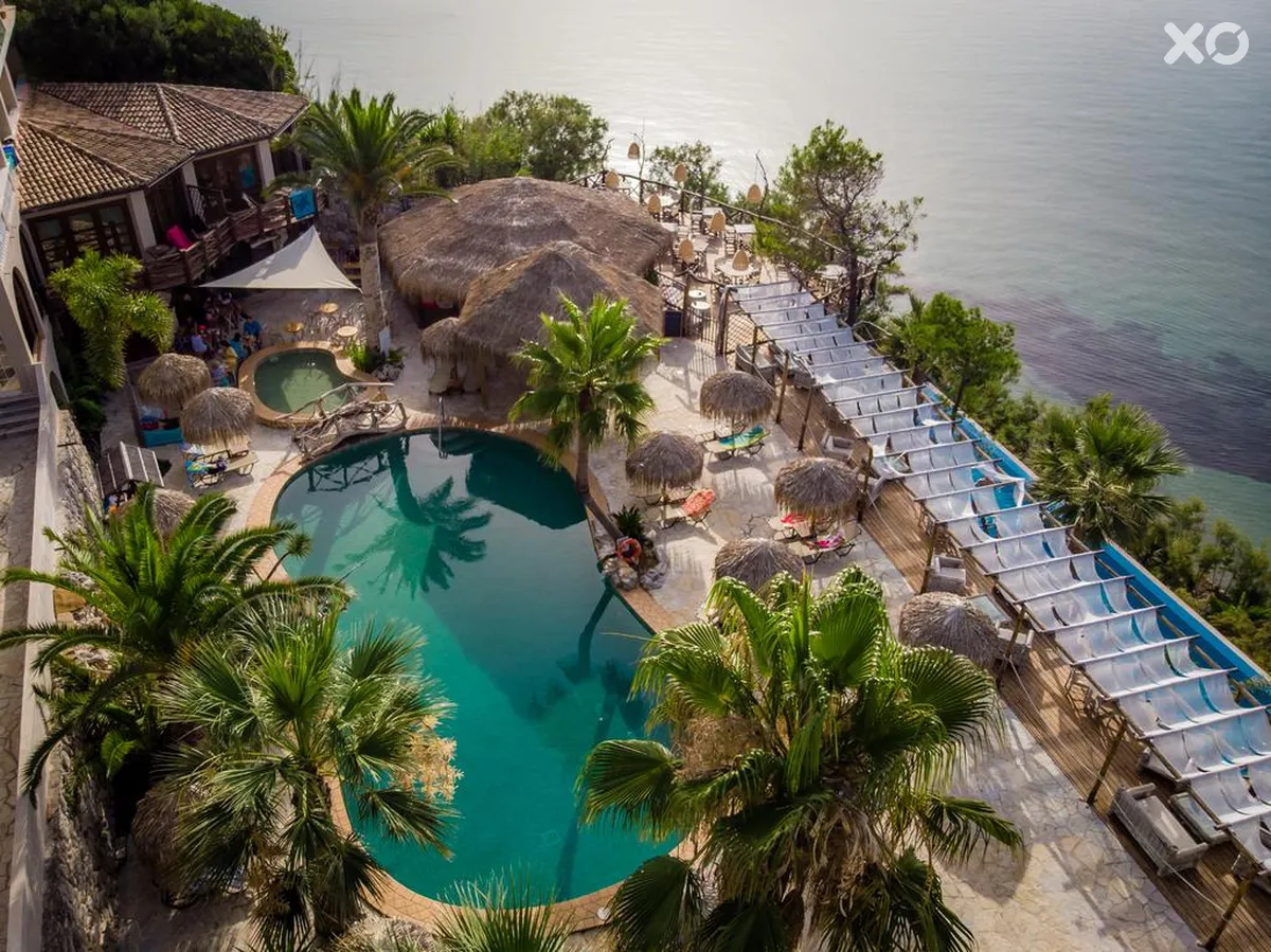Gloria Maris Hotel Suites & Villa