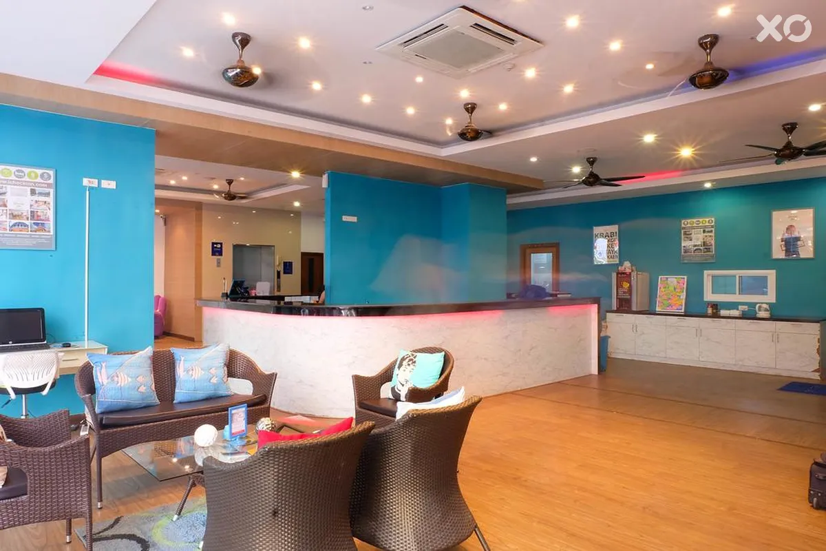 iCheck inn Central Patong