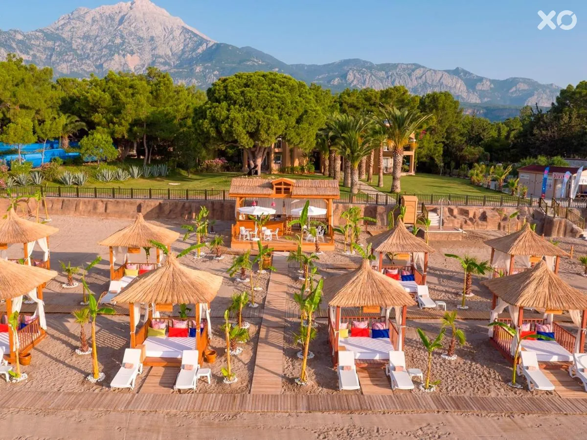 Pirate's Beach Club