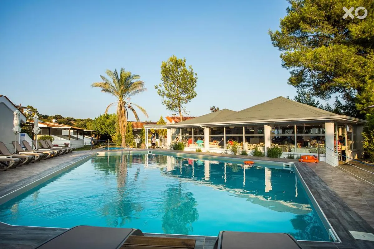 Coral Blue Beach Hotel