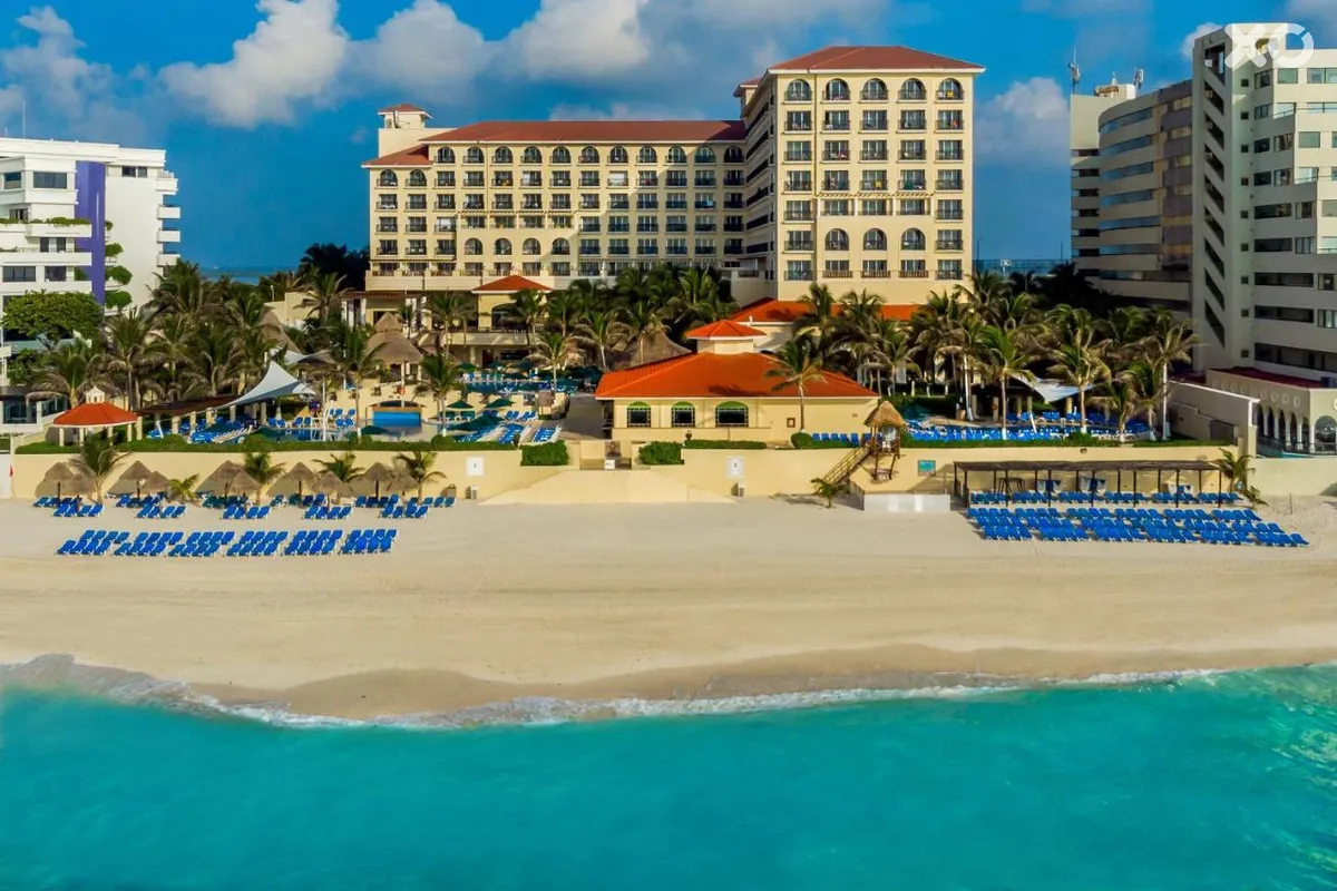 Gr Solaris Cancun