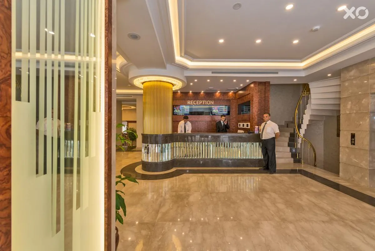 Glorious Hotel