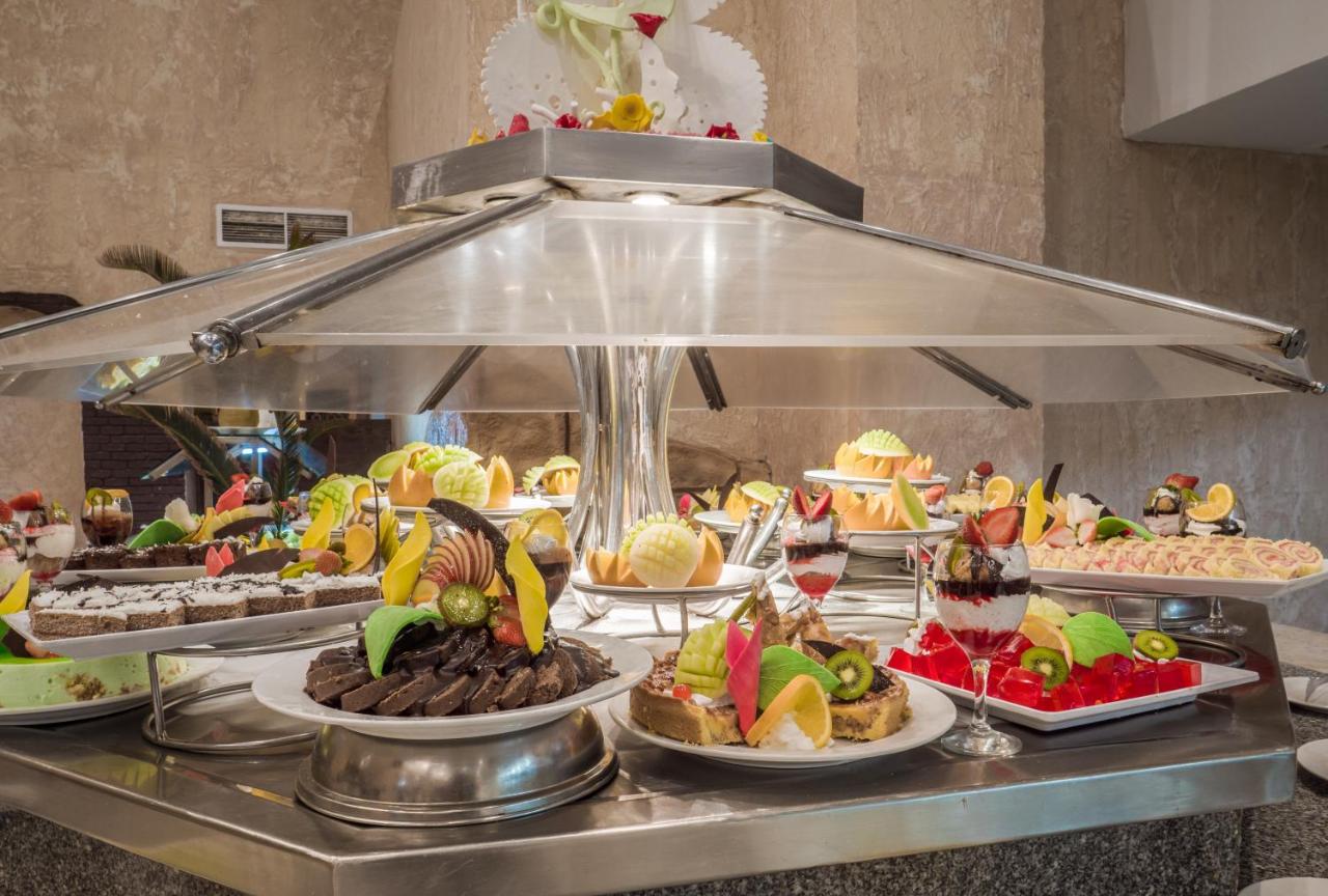 Sunny Days El Palacio