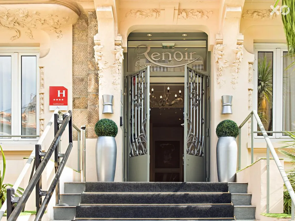 Renoir Hotel