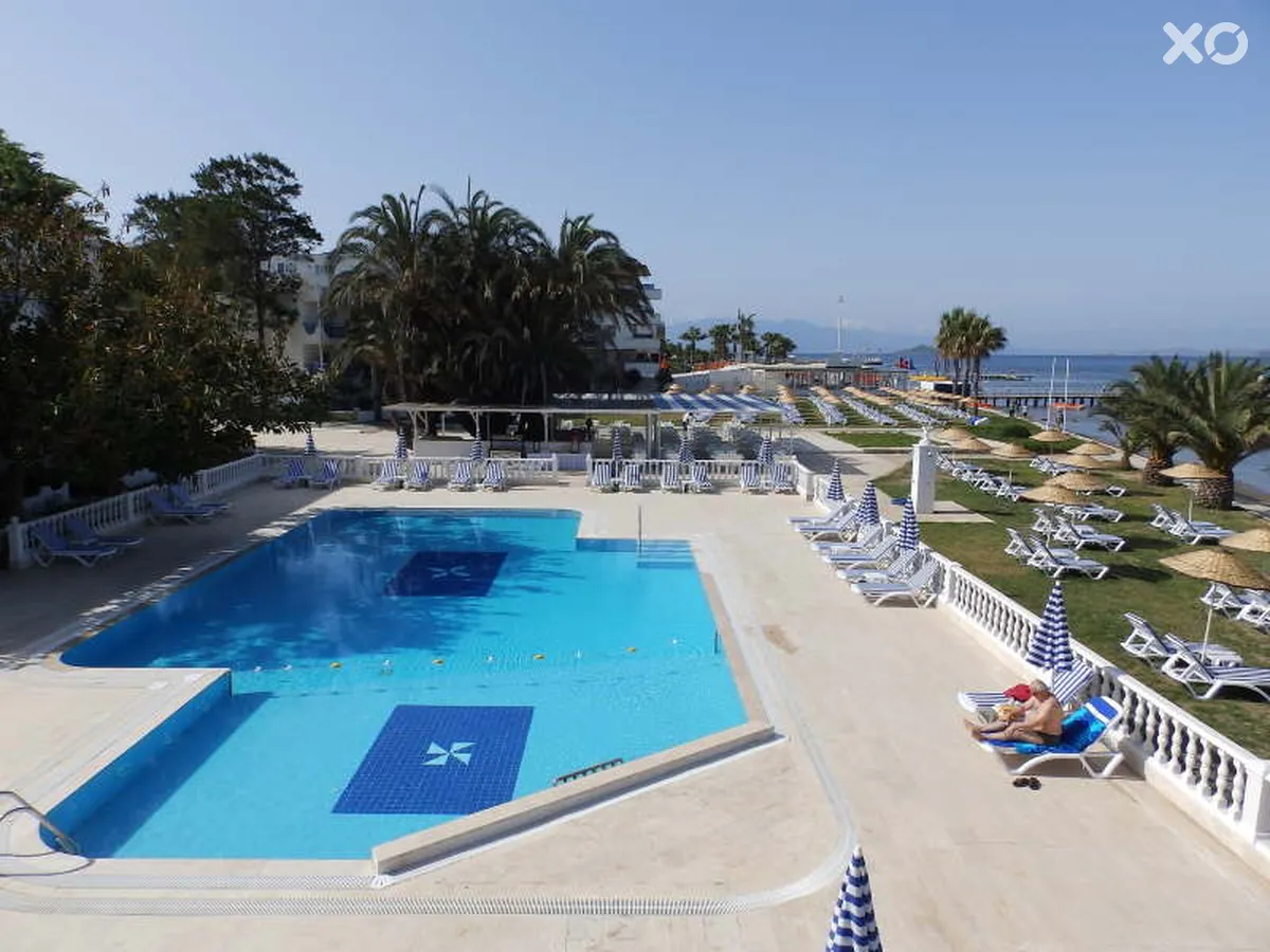 Ladonia Hotels Club Blue White