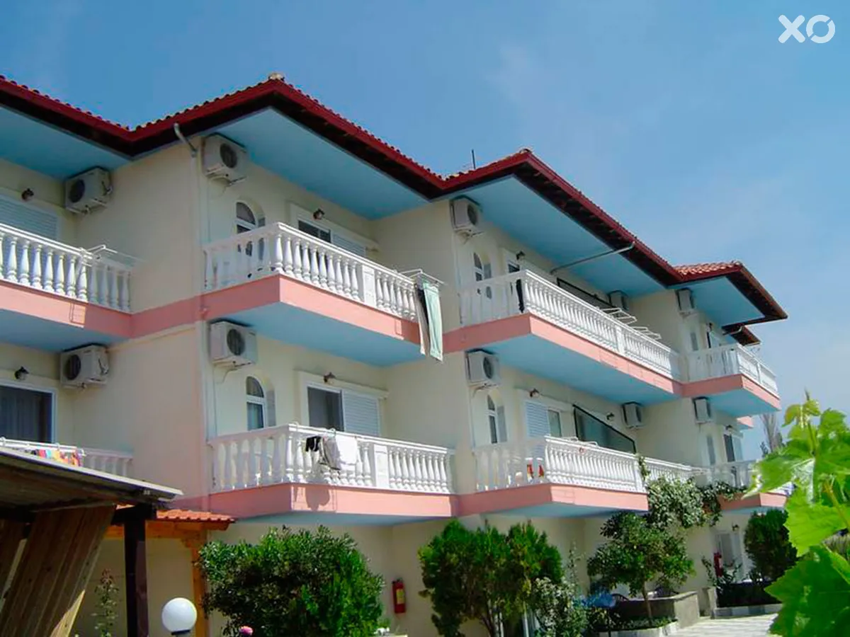 Sakis Haus Studios
