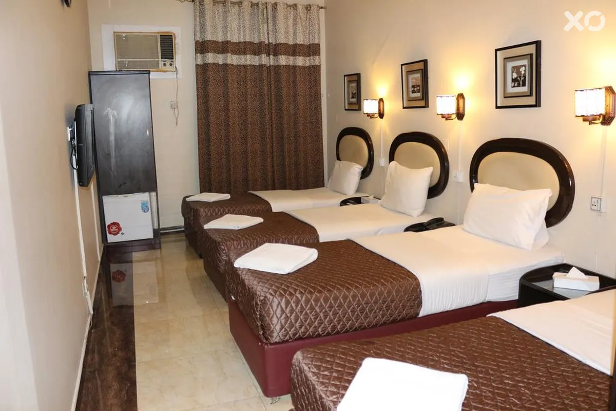 Grand Sina Hotel